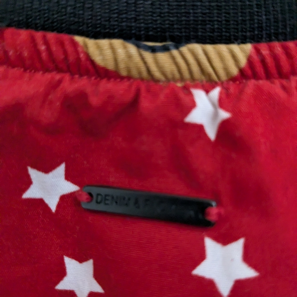 Denim & Flower - Picture 6 of 6